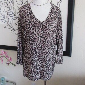 CHICO's Brown & beige leopard animal print t shirt - v neck -  size 3 = XL